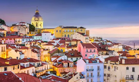 Gettyimages 476187304 Portugal Lisbon Alfama Twilight 800X500